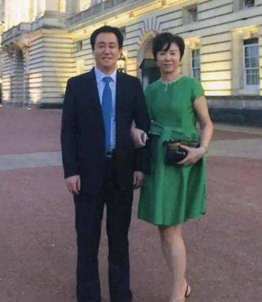 枪挑豪门众美妇